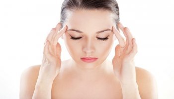 Rimedi naturali al mal di testa: cause e modi per curare il problema