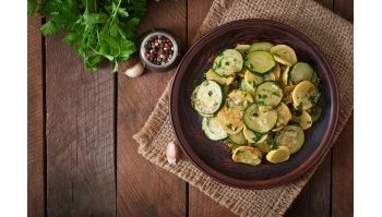 Zucchine trifolate: la ricetta vegana e consigli su come cucinarle