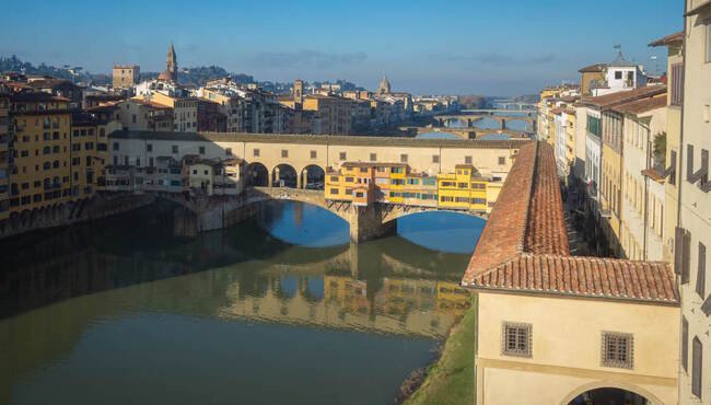 Riapre il Corridoio Vasariano: Un viaggio nel cuore di Firenze dopo 8 anni di restauri