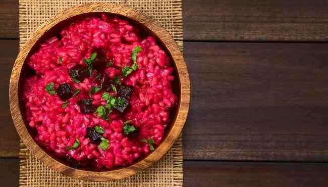 Risotto alle rape rosse: una guida dettagliata per un piatto vegetale sorprendente